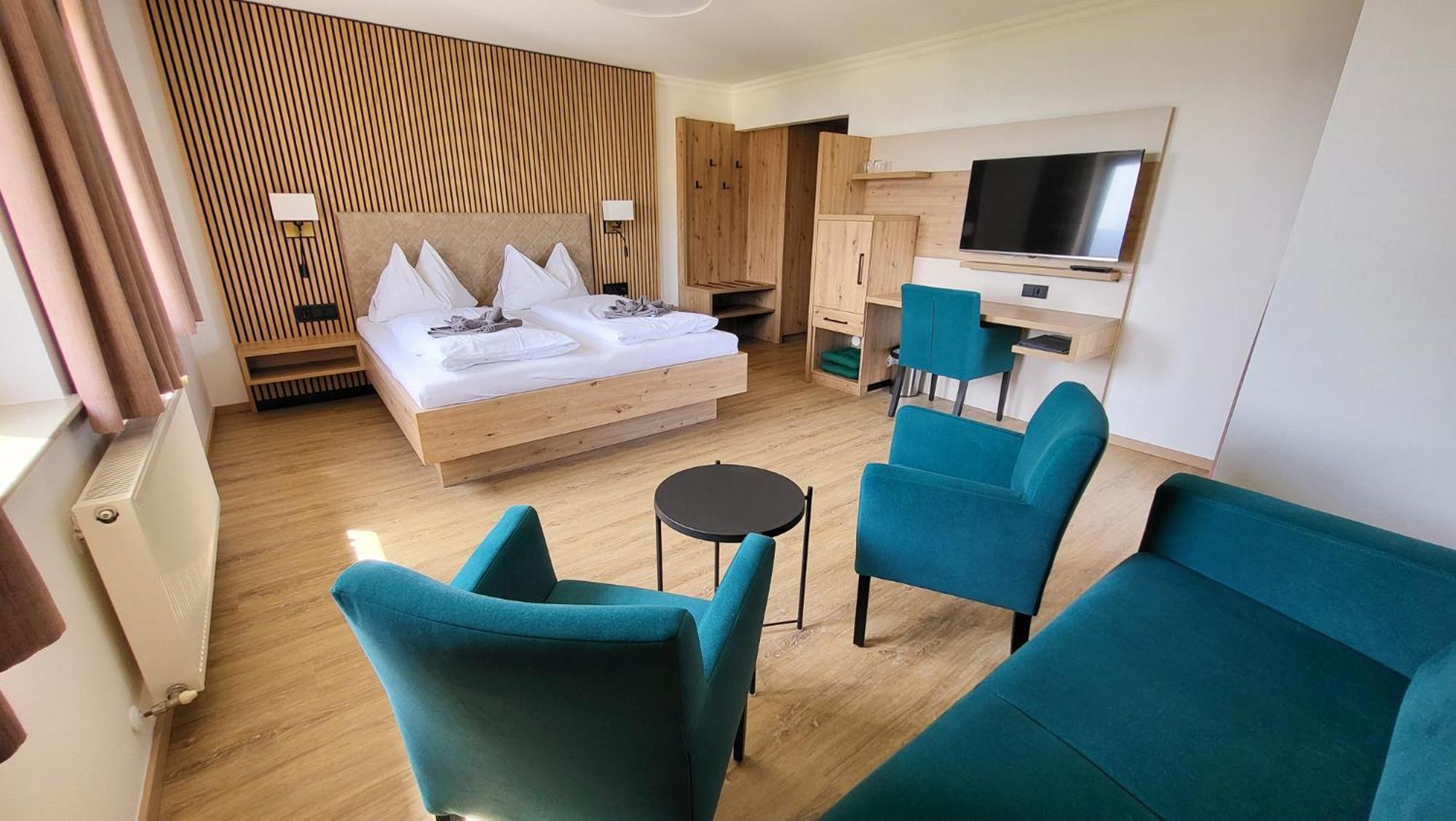 Ferienhotel Hofer Superior Strass im Attergau Exterior photo