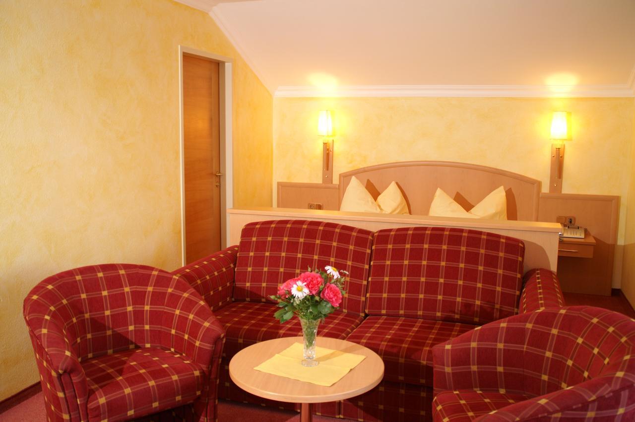Ferienhotel Hofer Superior Strass im Attergau Exterior photo